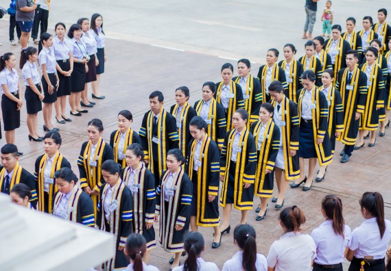 ภาพกิจกรรม พิธีฝึกซ้อมรับพระราชทานปริญญาบัตร และพิธีแสดงความยินดีกับบัณฑิตดีเด่น คณะวิทยาศาสตร์และเทคโนโลยี | วันที่ 8 พฤศจิกายน 2560