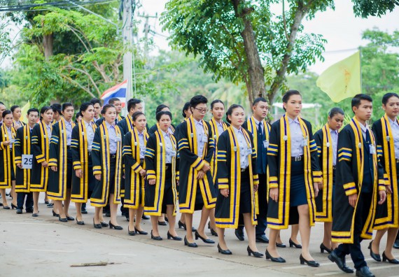 ภาพกิจกรรม พิธีฝึกซ้อมรับพระราชทานปริญญาบัตร และพิธีแสดงความยินดีกับบัณฑิตดีเด่น คณะวิทยาศาสตร์และเทคโนโลยี | วันที่ 8 พฤศจิกายน 2560
