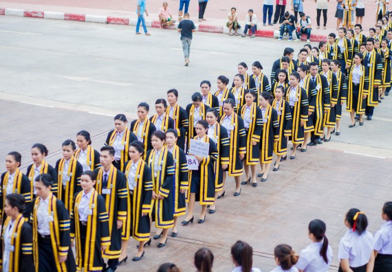 ภาพกิจกรรม พิธีฝึกซ้อมรับพระราชทานปริญญาบัตร และพิธีแสดงความยินดีกับบัณฑิตดีเด่น คณะวิทยาศาสตร์และเทคโนโลยี | วันที่ 8 พฤศจิกายน 2560