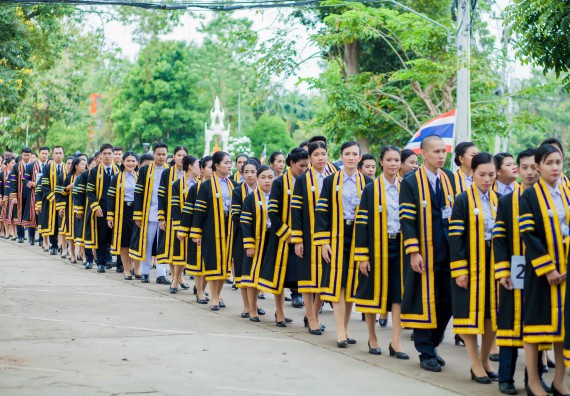 ภาพกิจกรรม พิธีฝึกซ้อมรับพระราชทานปริญญาบัตร และพิธีแสดงความยินดีกับบัณฑิตดีเด่น คณะวิทยาศาสตร์และเทคโนโลยี | วันที่ 8 พฤศจิกายน 2560
