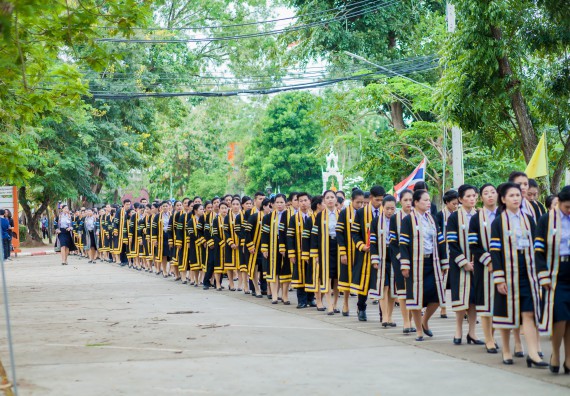 ภาพกิจกรรม พิธีฝึกซ้อมรับพระราชทานปริญญาบัตร และพิธีแสดงความยินดีกับบัณฑิตดีเด่น คณะวิทยาศาสตร์และเทคโนโลยี | วันที่ 8 พฤศจิกายน 2560