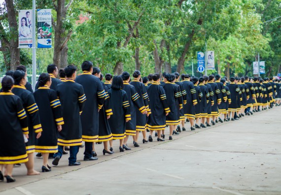 ภาพกิจกรรม พิธีฝึกซ้อมรับพระราชทานปริญญาบัตร และพิธีแสดงความยินดีกับบัณฑิตดีเด่น คณะวิทยาศาสตร์และเทคโนโลยี | วันที่ 8 พฤศจิกายน 2560