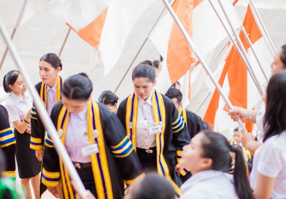 ภาพกิจกรรม พิธีฝึกซ้อมรับพระราชทานปริญญาบัตร และพิธีแสดงความยินดีกับบัณฑิตดีเด่น คณะวิทยาศาสตร์และเทคโนโลยี | วันที่ 8 พฤศจิกายน 2560