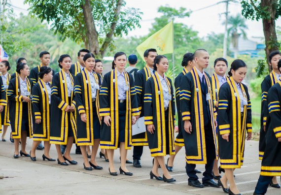ภาพกิจกรรม พิธีฝึกซ้อมรับพระราชทานปริญญาบัตร และพิธีแสดงความยินดีกับบัณฑิตดีเด่น คณะวิทยาศาสตร์และเทคโนโลยี | วันที่ 8 พฤศจิกายน 2560