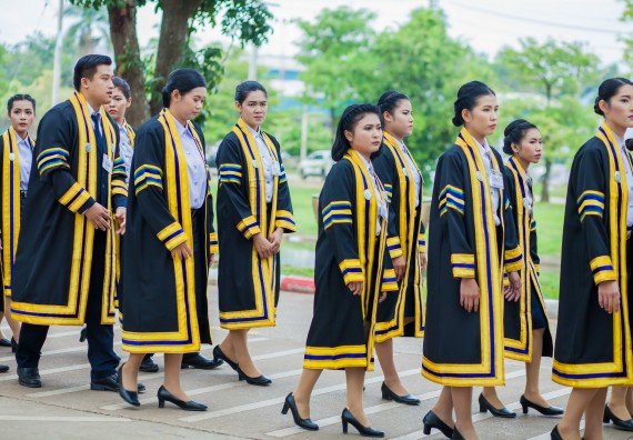 ภาพกิจกรรม พิธีฝึกซ้อมรับพระราชทานปริญญาบัตร และพิธีแสดงความยินดีกับบัณฑิตดีเด่น คณะวิทยาศาสตร์และเทคโนโลยี | วันที่ 8 พฤศจิกายน 2560