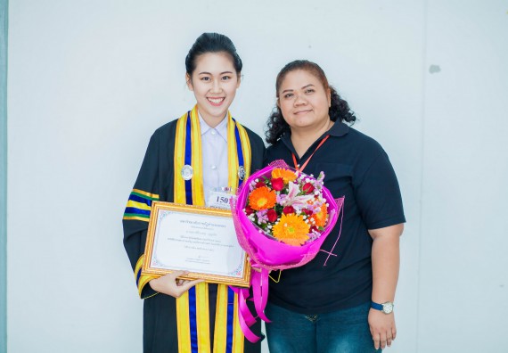 ภาพกิจกรรม พิธีฝึกซ้อมรับพระราชทานปริญญาบัตร และพิธีแสดงความยินดีกับบัณฑิตดีเด่น คณะวิทยาศาสตร์และเทคโนโลยี | วันที่ 8 พฤศจิกายน 2560