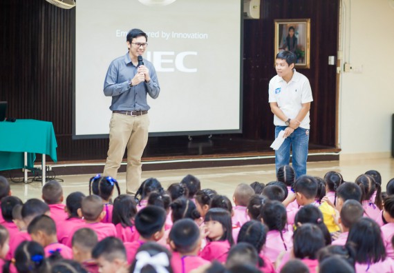 ภาพกิจกรรม คณะวิทยาศาสตร์และเทคโนโลยี จัดกิจกรรมค่ายวิทยาศาสตร์โรงเรียนสาธิตฯ ระดับชั้นอนุบาล