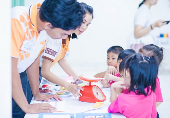 ภาพกิจกรรม คณะวิทยาศาสตร์และเทคโนโลยี จัดกิจกรรมค่ายวิทยาศาสตร์โรงเรียนสาธิตฯ ระดับชั้นอนุบาล