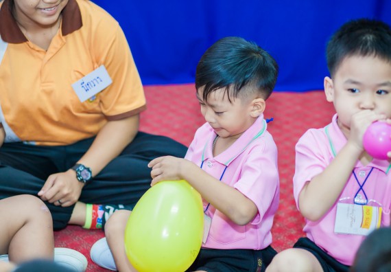ภาพกิจกรรม คณะวิทยาศาสตร์และเทคโนโลยี จัดกิจกรรมค่ายวิทยาศาสตร์โรงเรียนสาธิตฯ ระดับชั้นอนุบาล