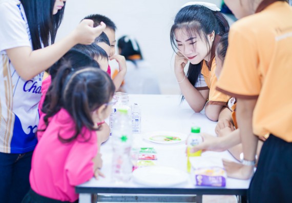 ภาพกิจกรรม คณะวิทยาศาสตร์และเทคโนโลยี จัดกิจกรรมค่ายวิทยาศาสตร์โรงเรียนสาธิตฯ ระดับชั้นอนุบาล