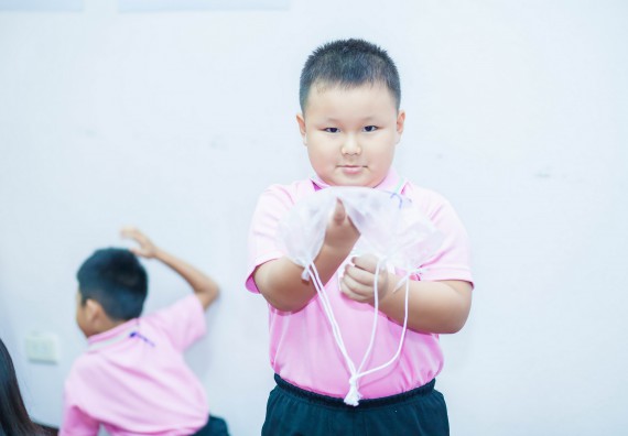 ภาพกิจกรรม คณะวิทยาศาสตร์และเทคโนโลยี จัดกิจกรรมค่ายวิทยาศาสตร์โรงเรียนสาธิตฯ ระดับชั้นอนุบาล