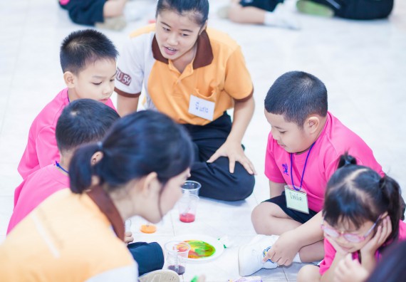 ภาพกิจกรรม คณะวิทยาศาสตร์และเทคโนโลยี จัดกิจกรรมค่ายวิทยาศาสตร์โรงเรียนสาธิตฯ ระดับชั้นอนุบาล