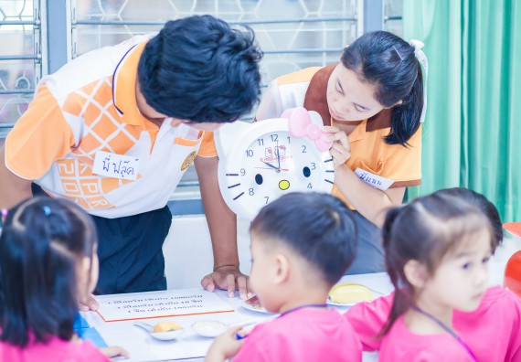 ภาพกิจกรรม คณะวิทยาศาสตร์และเทคโนโลยี จัดกิจกรรมค่ายวิทยาศาสตร์โรงเรียนสาธิตฯ ระดับชั้นอนุบาล