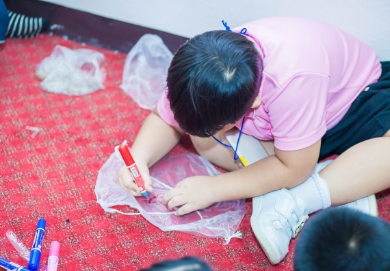 ภาพกิจกรรม คณะวิทยาศาสตร์และเทคโนโลยี จัดกิจกรรมค่ายวิทยาศาสตร์โรงเรียนสาธิตฯ ระดับชั้นอนุบาล