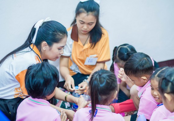 ภาพกิจกรรม คณะวิทยาศาสตร์และเทคโนโลยี จัดกิจกรรมค่ายวิทยาศาสตร์โรงเรียนสาธิตฯ ระดับชั้นอนุบาล