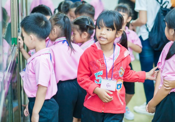 ภาพกิจกรรม คณะวิทยาศาสตร์และเทคโนโลยี จัดกิจกรรมค่ายวิทยาศาสตร์โรงเรียนสาธิตฯ ระดับชั้นอนุบาล