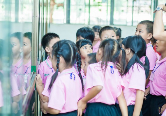 ภาพกิจกรรม คณะวิทยาศาสตร์และเทคโนโลยี จัดกิจกรรมค่ายวิทยาศาสตร์โรงเรียนสาธิตฯ ระดับชั้นอนุบาล