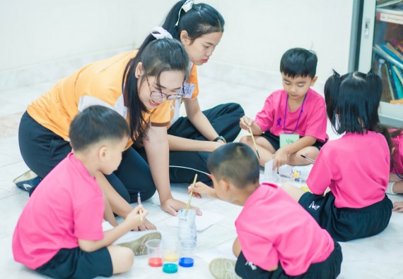 ภาพกิจกรรม คณะวิทยาศาสตร์และเทคโนโลยี จัดกิจกรรมค่ายวิทยาศาสตร์โรงเรียนสาธิตฯ ระดับชั้นอนุบาล