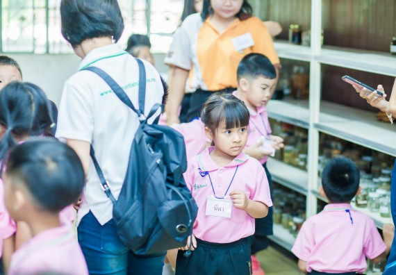 ภาพกิจกรรม คณะวิทยาศาสตร์และเทคโนโลยี จัดกิจกรรมค่ายวิทยาศาสตร์โรงเรียนสาธิตฯ ระดับชั้นอนุบาล