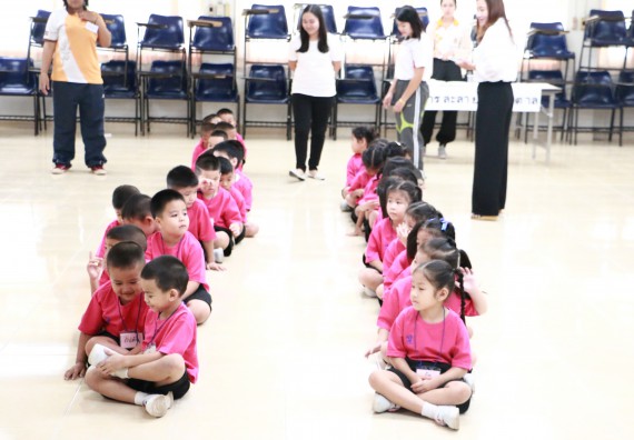 ภาพกิจกรรม คณะวิทยาศาสตร์และเทคโนโลยี จัดกิจกรรมค่ายวิทยาศาสตร์โรงเรียนสาธิตฯ ระดับชั้นอนุบาล