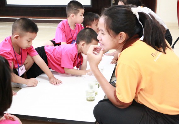 ภาพกิจกรรม คณะวิทยาศาสตร์และเทคโนโลยี จัดกิจกรรมค่ายวิทยาศาสตร์โรงเรียนสาธิตฯ ระดับชั้นอนุบาล