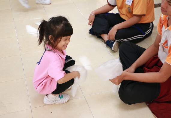 ภาพกิจกรรม คณะวิทยาศาสตร์และเทคโนโลยี จัดกิจกรรมค่ายวิทยาศาสตร์โรงเรียนสาธิตฯ ระดับชั้นอนุบาล