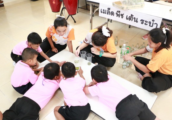 ภาพกิจกรรม คณะวิทยาศาสตร์และเทคโนโลยี จัดกิจกรรมค่ายวิทยาศาสตร์โรงเรียนสาธิตฯ ระดับชั้นอนุบาล