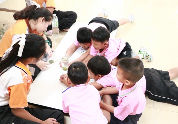 ภาพกิจกรรม คณะวิทยาศาสตร์และเทคโนโลยี จัดกิจกรรมค่ายวิทยาศาสตร์โรงเรียนสาธิตฯ ระดับชั้นอนุบาล