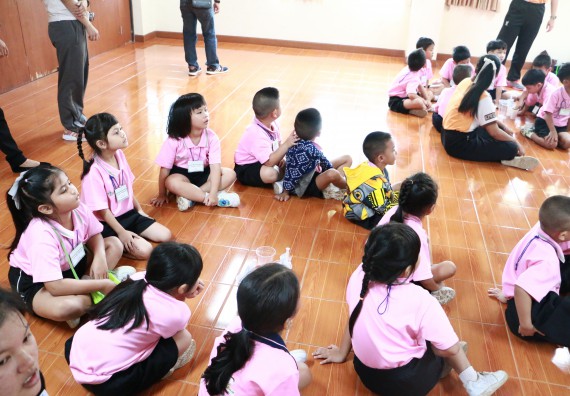 ภาพกิจกรรม คณะวิทยาศาสตร์และเทคโนโลยี จัดกิจกรรมค่ายวิทยาศาสตร์โรงเรียนสาธิตฯ ระดับชั้นอนุบาล