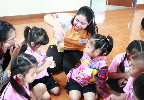 ภาพกิจกรรม คณะวิทยาศาสตร์และเทคโนโลยี จัดกิจกรรมค่ายวิทยาศาสตร์โรงเรียนสาธิตฯ ระดับชั้นอนุบาล