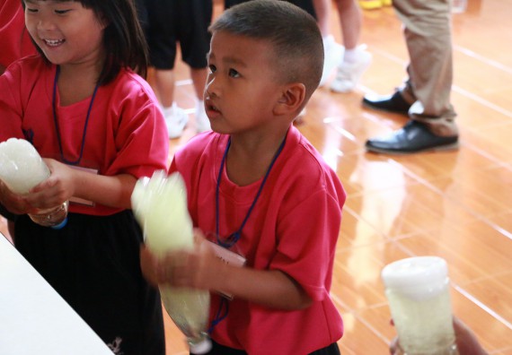 ภาพกิจกรรม คณะวิทยาศาสตร์และเทคโนโลยี จัดกิจกรรมค่ายวิทยาศาสตร์โรงเรียนสาธิตฯ ระดับชั้นอนุบาล
