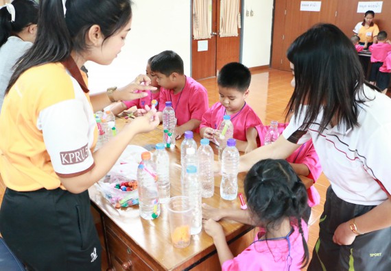 ภาพกิจกรรม คณะวิทยาศาสตร์และเทคโนโลยี จัดกิจกรรมค่ายวิทยาศาสตร์โรงเรียนสาธิตฯ ระดับชั้นอนุบาล