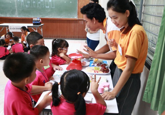 ภาพกิจกรรม คณะวิทยาศาสตร์และเทคโนโลยี จัดกิจกรรมค่ายวิทยาศาสตร์โรงเรียนสาธิตฯ ระดับชั้นอนุบาล