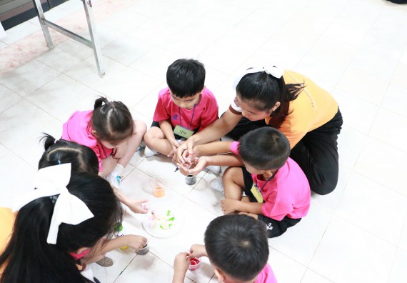 ภาพกิจกรรม คณะวิทยาศาสตร์และเทคโนโลยี จัดกิจกรรมค่ายวิทยาศาสตร์โรงเรียนสาธิตฯ ระดับชั้นอนุบาล