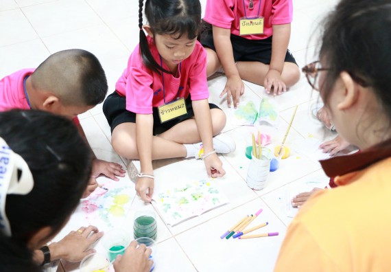 ภาพกิจกรรม คณะวิทยาศาสตร์และเทคโนโลยี จัดกิจกรรมค่ายวิทยาศาสตร์โรงเรียนสาธิตฯ ระดับชั้นอนุบาล