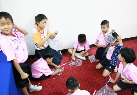 ภาพกิจกรรม คณะวิทยาศาสตร์และเทคโนโลยี จัดกิจกรรมค่ายวิทยาศาสตร์โรงเรียนสาธิตฯ ระดับชั้นอนุบาล