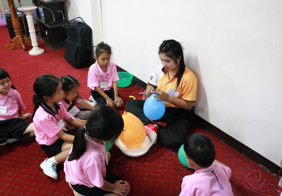 ภาพกิจกรรม คณะวิทยาศาสตร์และเทคโนโลยี จัดกิจกรรมค่ายวิทยาศาสตร์โรงเรียนสาธิตฯ ระดับชั้นอนุบาล