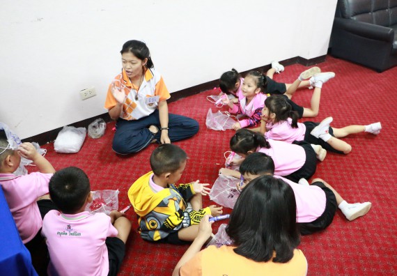 ภาพกิจกรรม คณะวิทยาศาสตร์และเทคโนโลยี จัดกิจกรรมค่ายวิทยาศาสตร์โรงเรียนสาธิตฯ ระดับชั้นอนุบาล