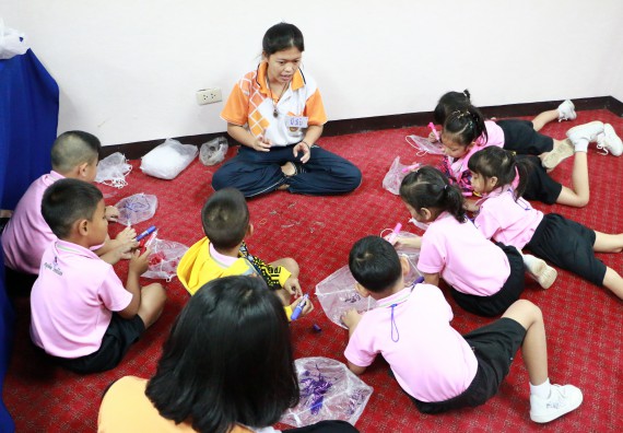 ภาพกิจกรรม คณะวิทยาศาสตร์และเทคโนโลยี จัดกิจกรรมค่ายวิทยาศาสตร์โรงเรียนสาธิตฯ ระดับชั้นอนุบาล