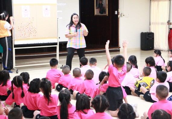 ภาพกิจกรรม คณะวิทยาศาสตร์และเทคโนโลยี จัดกิจกรรมค่ายวิทยาศาสตร์โรงเรียนสาธิตฯ ระดับชั้นอนุบาล