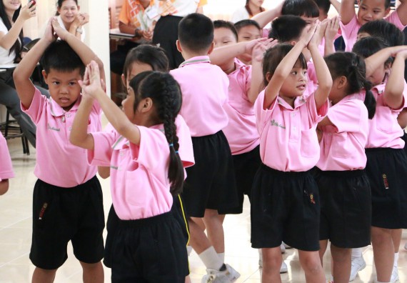 ภาพกิจกรรม คณะวิทยาศาสตร์และเทคโนโลยี จัดกิจกรรมค่ายวิทยาศาสตร์โรงเรียนสาธิตฯ ระดับชั้นอนุบาล