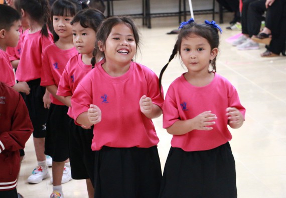 ภาพกิจกรรม คณะวิทยาศาสตร์และเทคโนโลยี จัดกิจกรรมค่ายวิทยาศาสตร์โรงเรียนสาธิตฯ ระดับชั้นอนุบาล