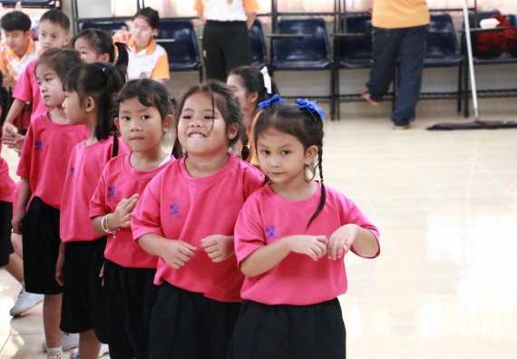 ภาพกิจกรรม คณะวิทยาศาสตร์และเทคโนโลยี จัดกิจกรรมค่ายวิทยาศาสตร์โรงเรียนสาธิตฯ ระดับชั้นอนุบาล