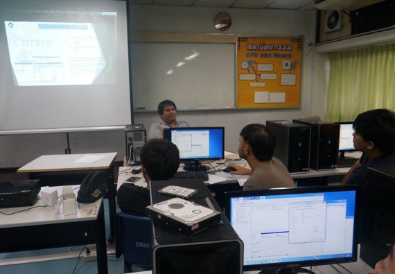 ภาพกิจกรรม โปรแกรมวิชาวิทยาการคอมพิวเตอร์	จัดโครงการเตรียมความพร้อมด้านทักษะทางวิชาชีพสำหรับนักศึกษาหลักสูตรวิทยาการคอมพิวเตอร์