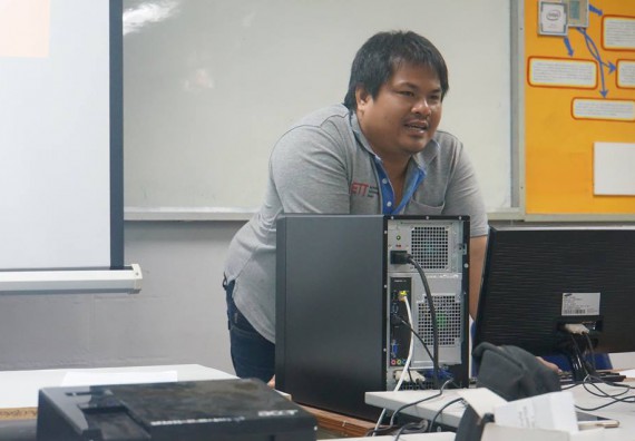 ภาพกิจกรรม โปรแกรมวิชาวิทยาการคอมพิวเตอร์	จัดโครงการเตรียมความพร้อมด้านทักษะทางวิชาชีพสำหรับนักศึกษาหลักสูตรวิทยาการคอมพิวเตอร์