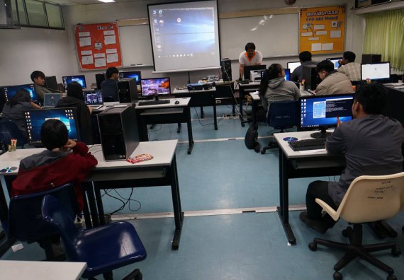 ภาพกิจกรรม โปรแกรมวิชาวิทยาการคอมพิวเตอร์	จัดโครงการเตรียมความพร้อมด้านทักษะทางวิชาชีพสำหรับนักศึกษาหลักสูตรวิทยาการคอมพิวเตอร์