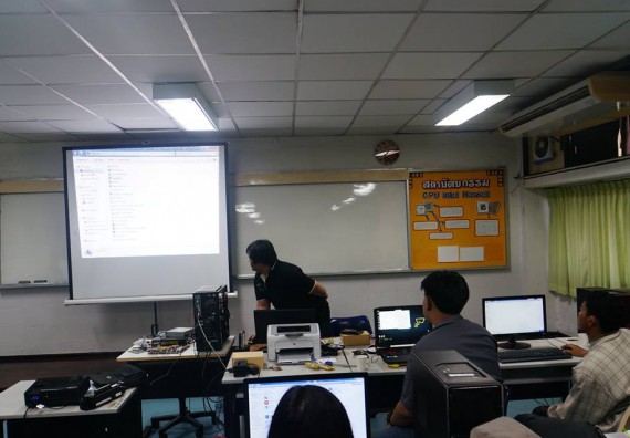 ภาพกิจกรรม โปรแกรมวิชาวิทยาการคอมพิวเตอร์	จัดโครงการเตรียมความพร้อมด้านทักษะทางวิชาชีพสำหรับนักศึกษาหลักสูตรวิทยาการคอมพิวเตอร์