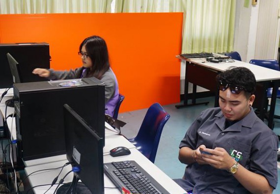 ภาพกิจกรรม โปรแกรมวิชาวิทยาการคอมพิวเตอร์	จัดโครงการเตรียมความพร้อมด้านทักษะทางวิชาชีพสำหรับนักศึกษาหลักสูตรวิทยาการคอมพิวเตอร์