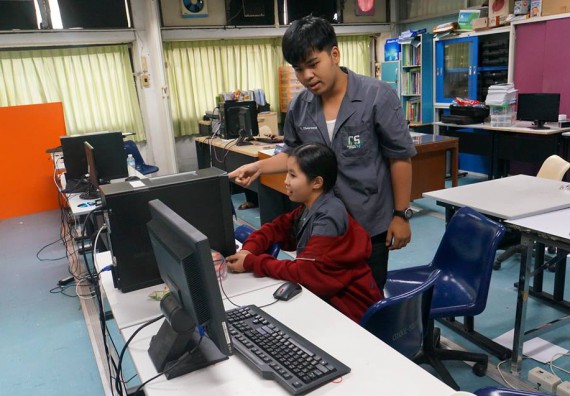 ภาพกิจกรรม โปรแกรมวิชาวิทยาการคอมพิวเตอร์	จัดโครงการเตรียมความพร้อมด้านทักษะทางวิชาชีพสำหรับนักศึกษาหลักสูตรวิทยาการคอมพิวเตอร์