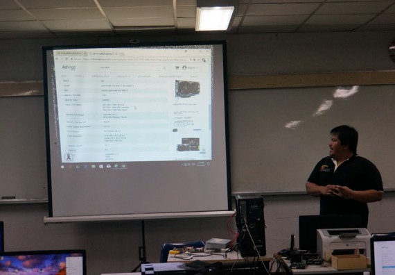 ภาพกิจกรรม โปรแกรมวิชาวิทยาการคอมพิวเตอร์	จัดโครงการเตรียมความพร้อมด้านทักษะทางวิชาชีพสำหรับนักศึกษาหลักสูตรวิทยาการคอมพิวเตอร์